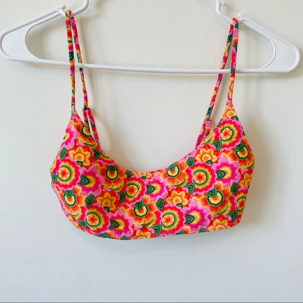 VDM the Label Sienna Mod Floral Bikini Top Size: Small - Picture 3 of 16